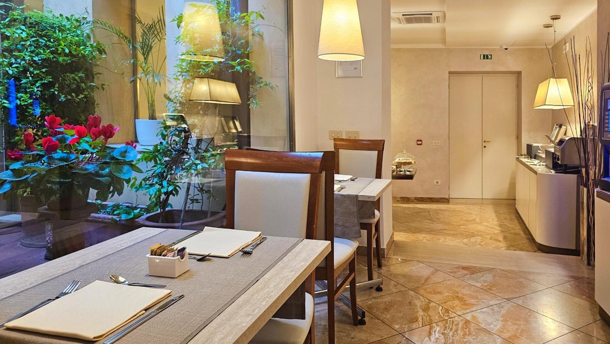 Hotel Atlantic Palace Флоренция Екстериор снимка