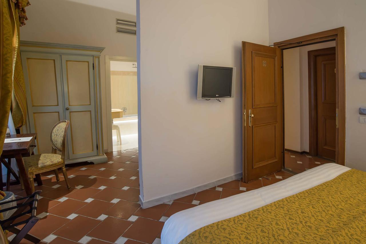 Hotel Atlantic Palace Флоренция Екстериор снимка